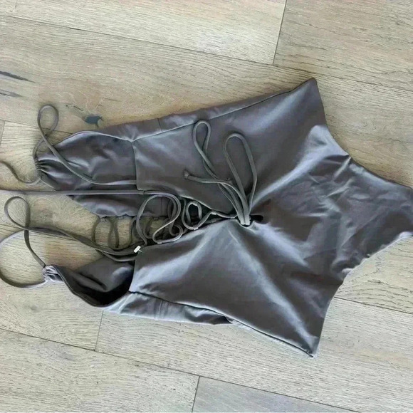 Cami and Jax Robin One Piece Swimsuit Beige Large $275 - Picture 2 of 3